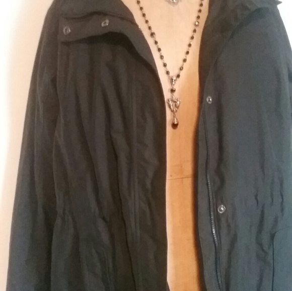 L.L. Bean Black Hooded Trench Coat Plus Size 2x - Picture 6 of 14